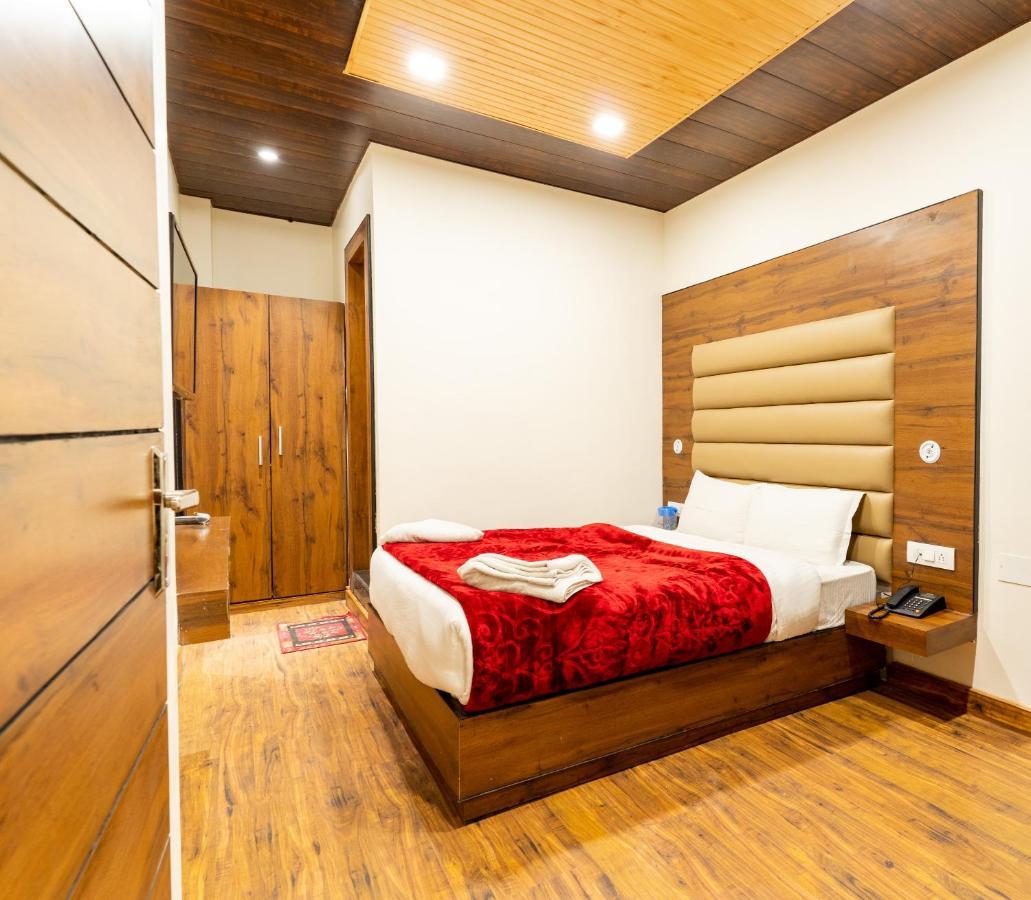 Hotel Woodland Nainital Εξωτερικό φωτογραφία